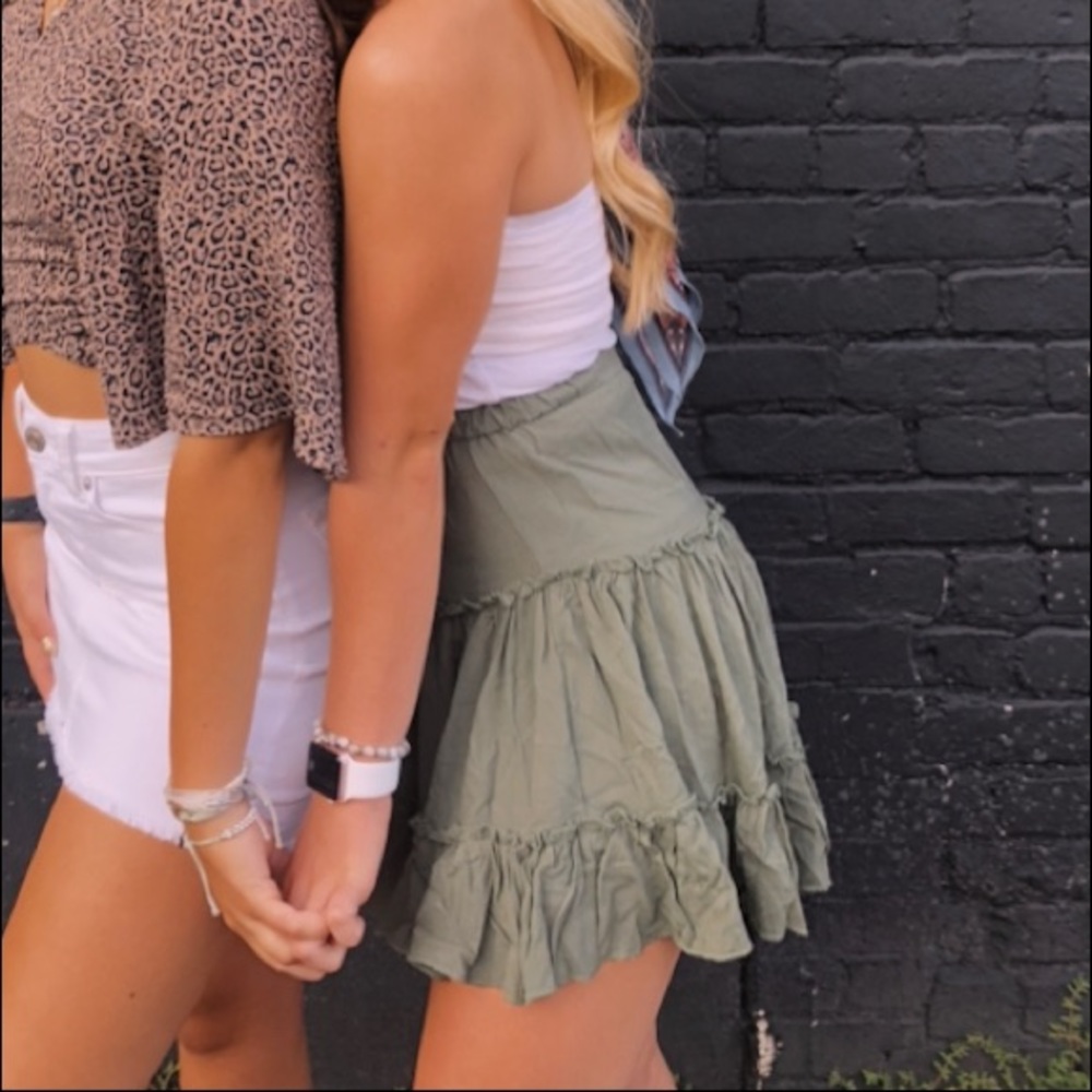 green flowy skirt